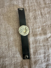 Load image into Gallery viewer, Vintage Watch T14
