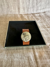 Load image into Gallery viewer, Vintage Watch T11
